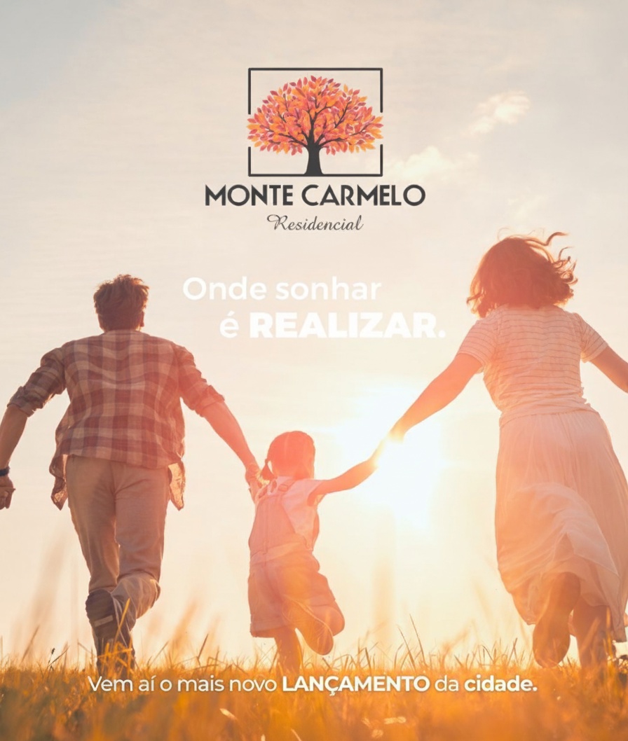 Familia feliz correndo em um campo, representando a realização de um sonho.